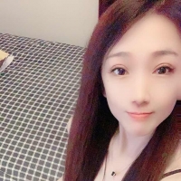 开裆黑丝小妹妹